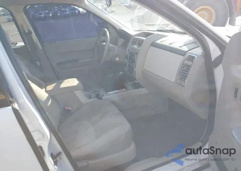 2008 Mercury Mariner V6 z USA, uszkodzony, nr VIN 4M2CU81178KJ21934